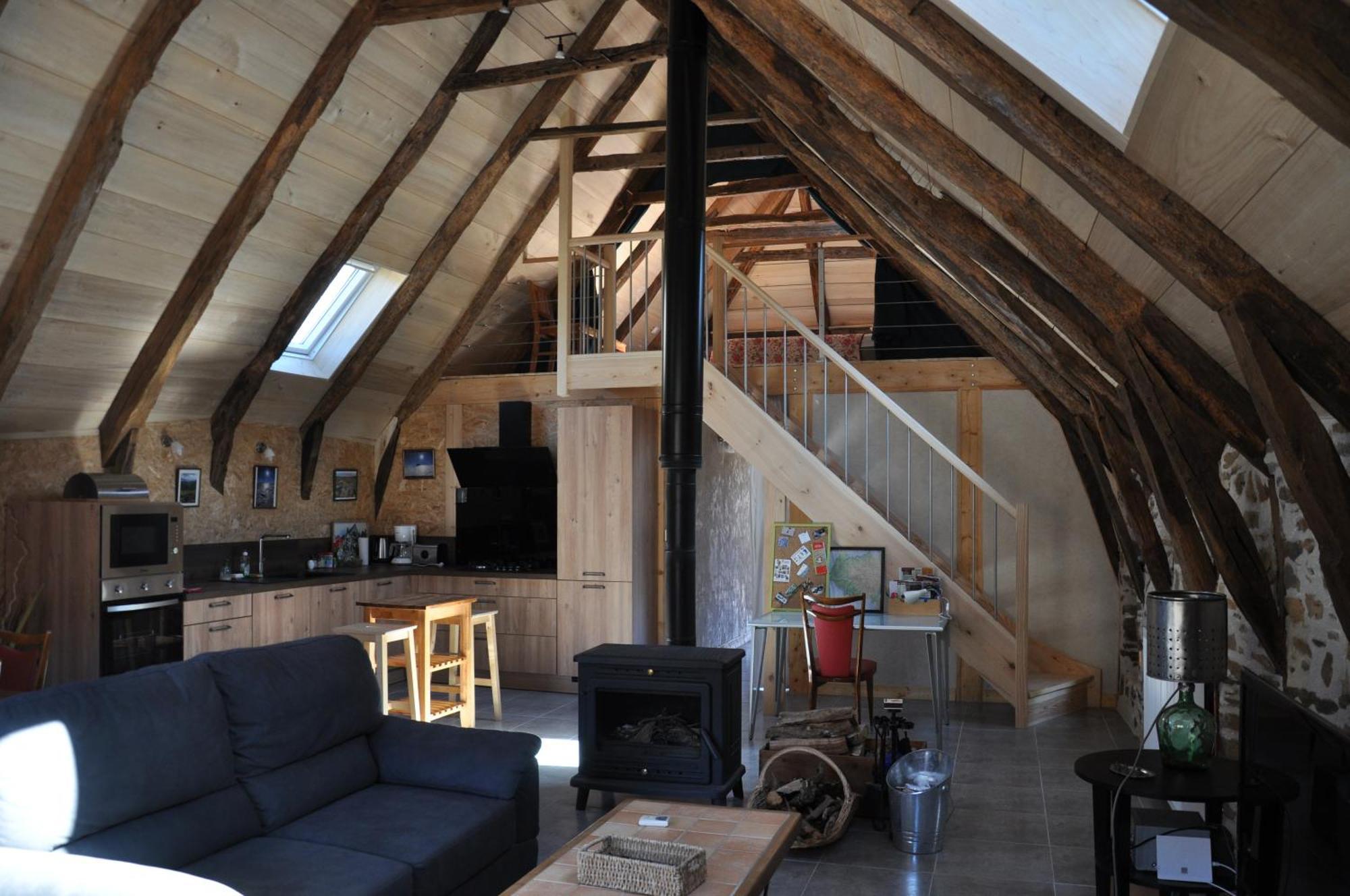 Gite Le Couderc De Coubisou, Grange Renovee Экстерьер фото